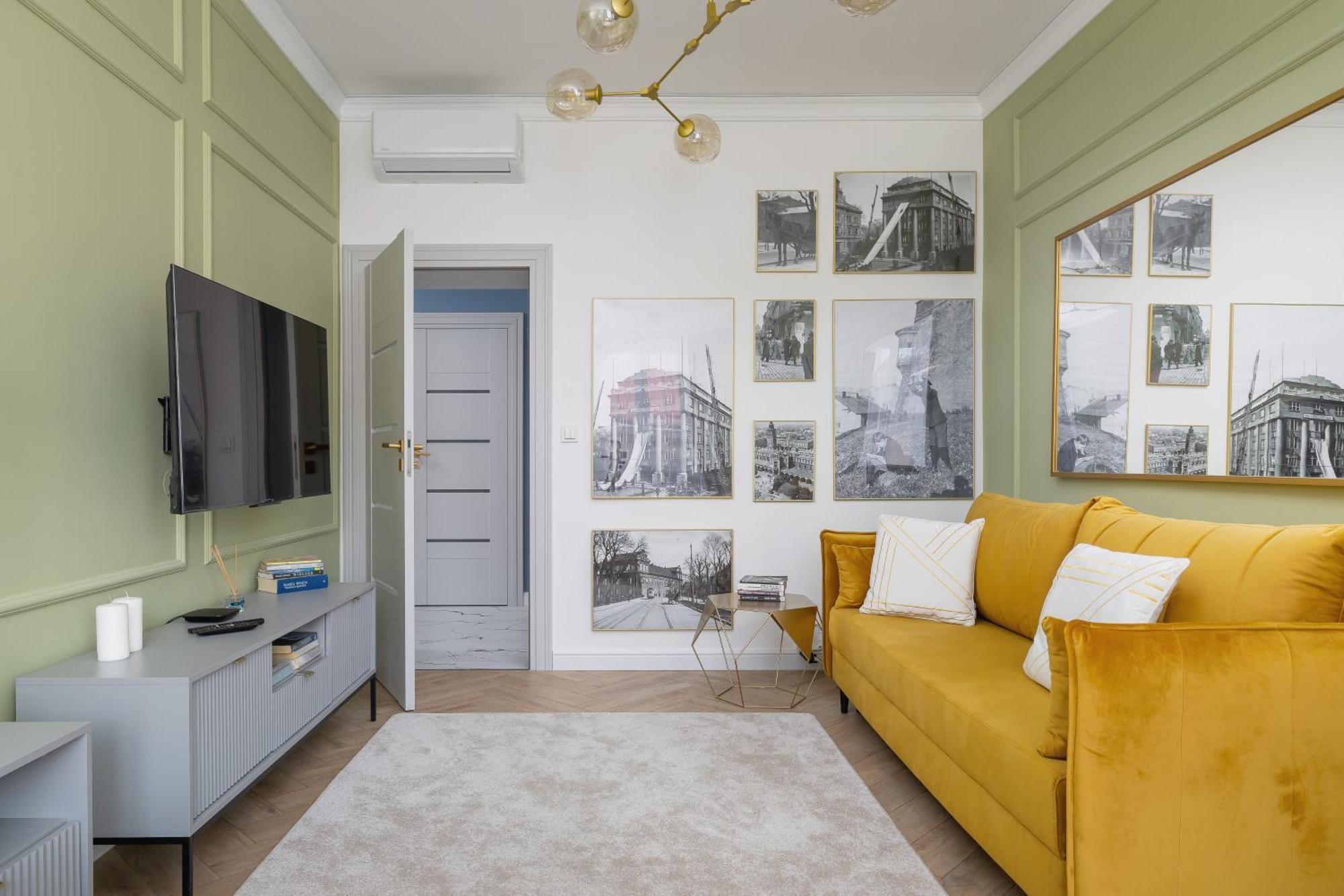 Starowislna Elegant With Air Conditioning Kazimierz Cracow By Renters Prestige Krakau