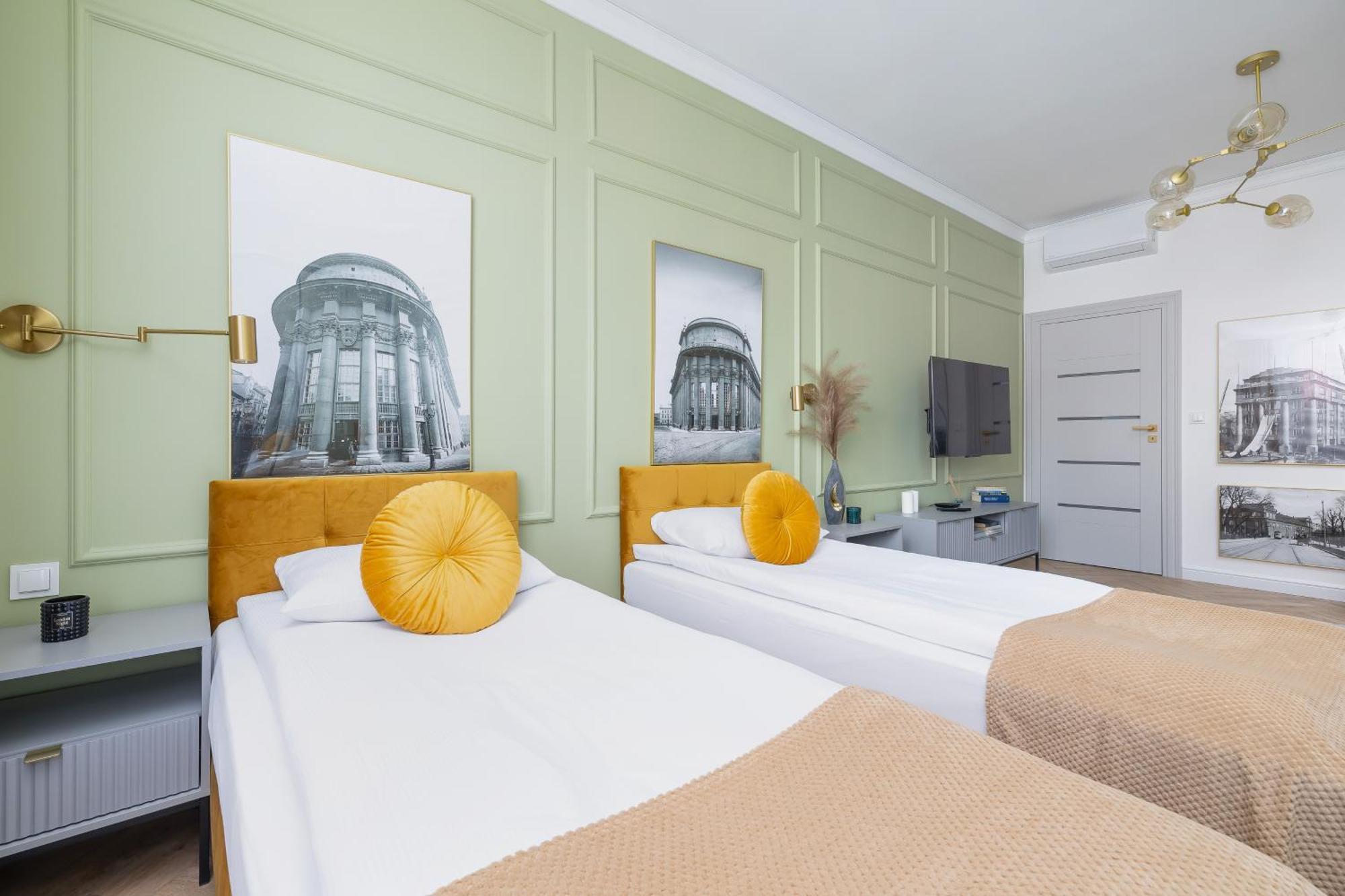 Starowislna Elegant With Air Conditioning Kazimierz Cracow By Renters Prestige Krakau
