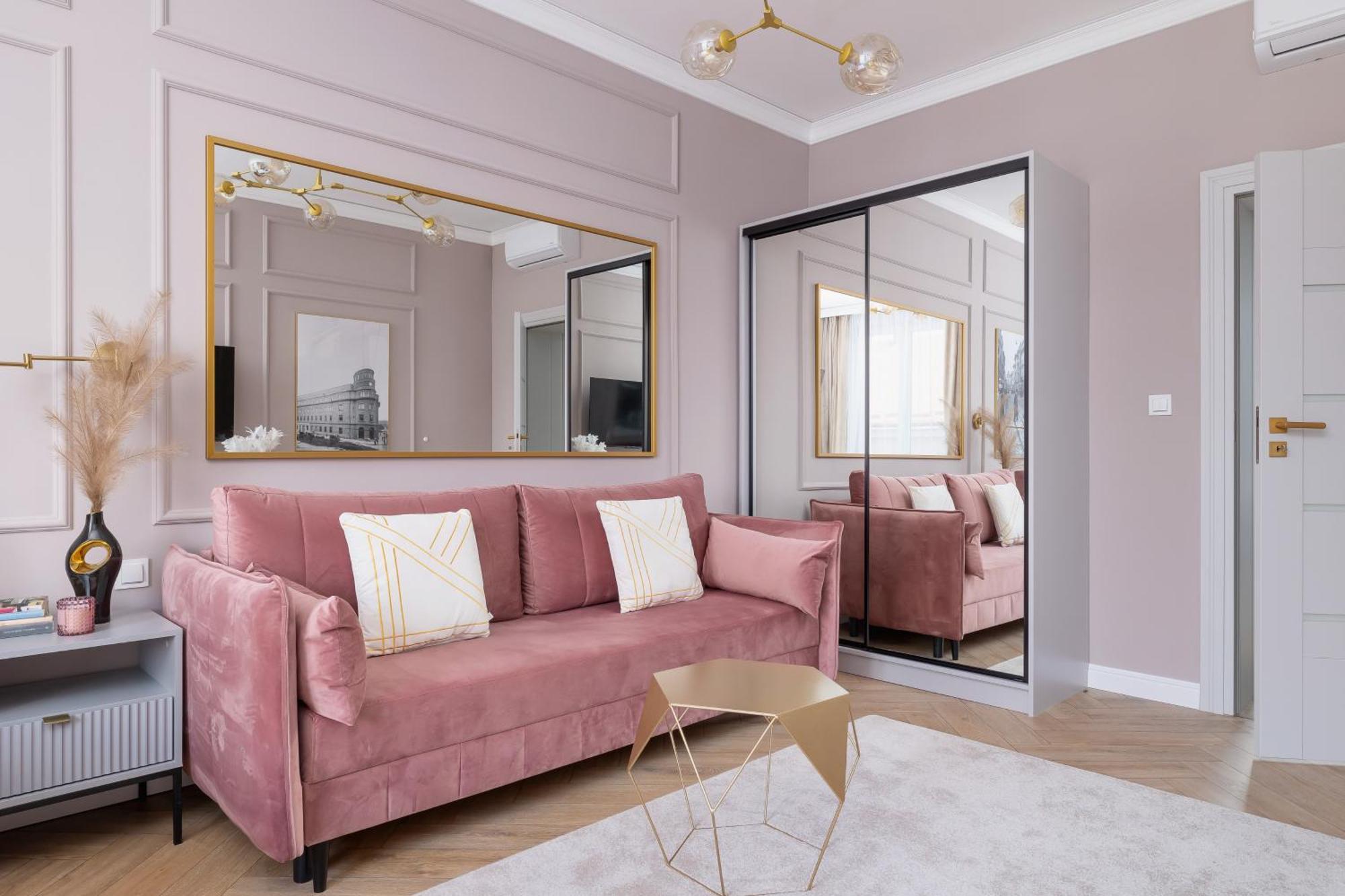Starowislna Elegant With Air Conditioning Kazimierz Cracow By Renters Prestige