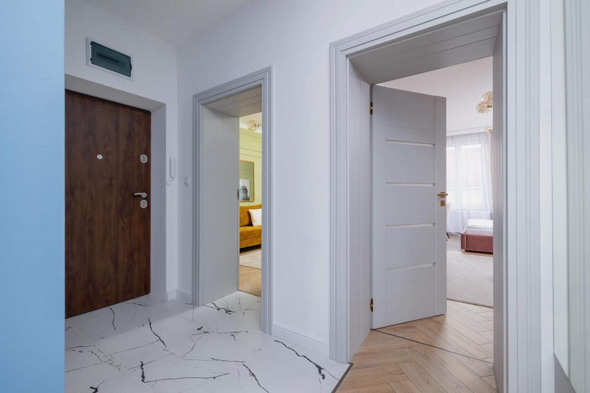 Starowislna Elegant With Air Conditioning Kazimierz Cracow By Renters Prestige Apartment Krakau