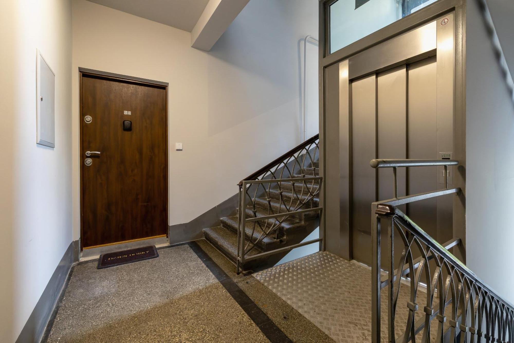 Starowislna Elegant With Air Conditioning Kazimierz Cracow By Renters Prestige Apartment Krakau