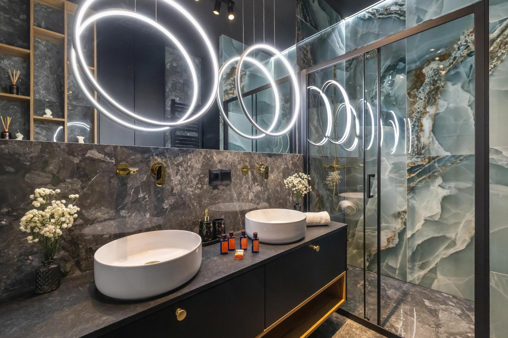 Starowislna Elegant With Air Conditioning Kazimierz Cracow By Renters Prestige Appartement